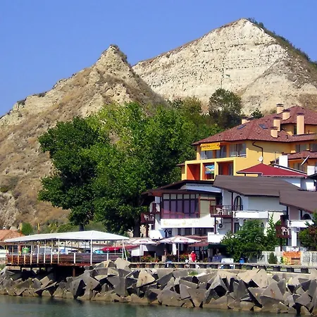 Dionis Penzion Balčik